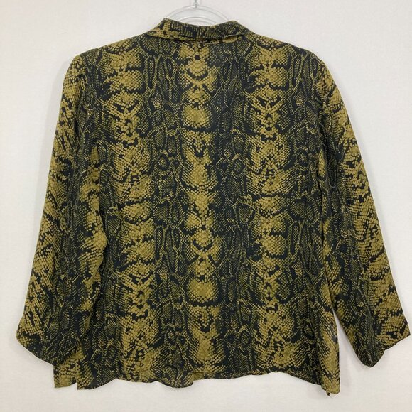 Vintage INC International Concepts size 10 Pure Silk Tie Front Reptile Print Top - Picture 8 of 9